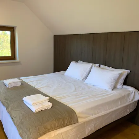 Hisa Nad Izvirom Reke Krke Casa de Férias Znojile pri Krki