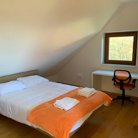 Casa de Férias Hisa Nad Izvirom Reke Krke Znojile pri Krki