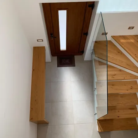 Hisa Nad Izvirom Reke Krke * Znojile pri Krki