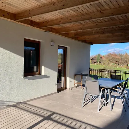 Casa de Férias Hisa Nad Izvirom Reke Krke Znojile pri Krki